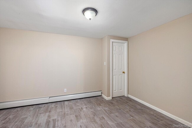 Building Photo - 93 Garfield Ave