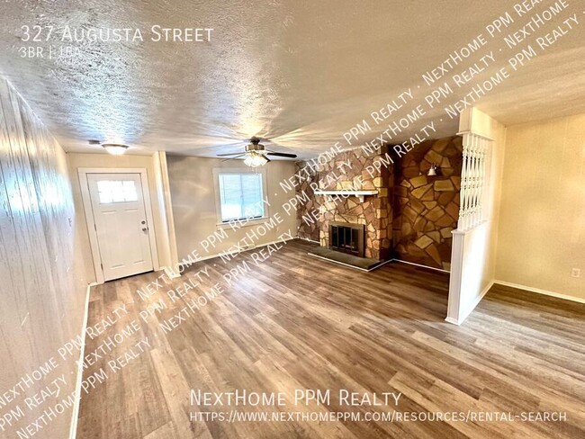 Building Photo - Nicely updated Mt Washington 3 bed house w...