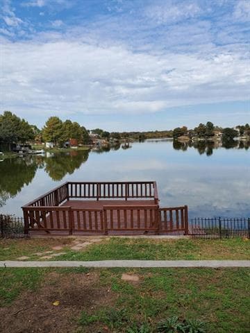 Building Photo - 1317 Lakeshore Dr