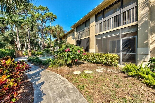 Building Photo - 4200 Sawgrass Point Dr