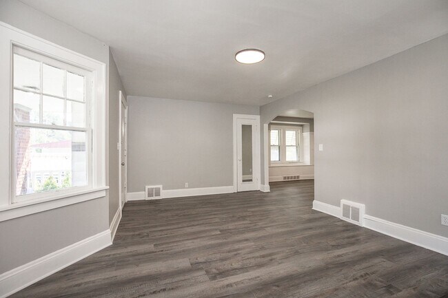 Building Photo - 4772 E 90th St