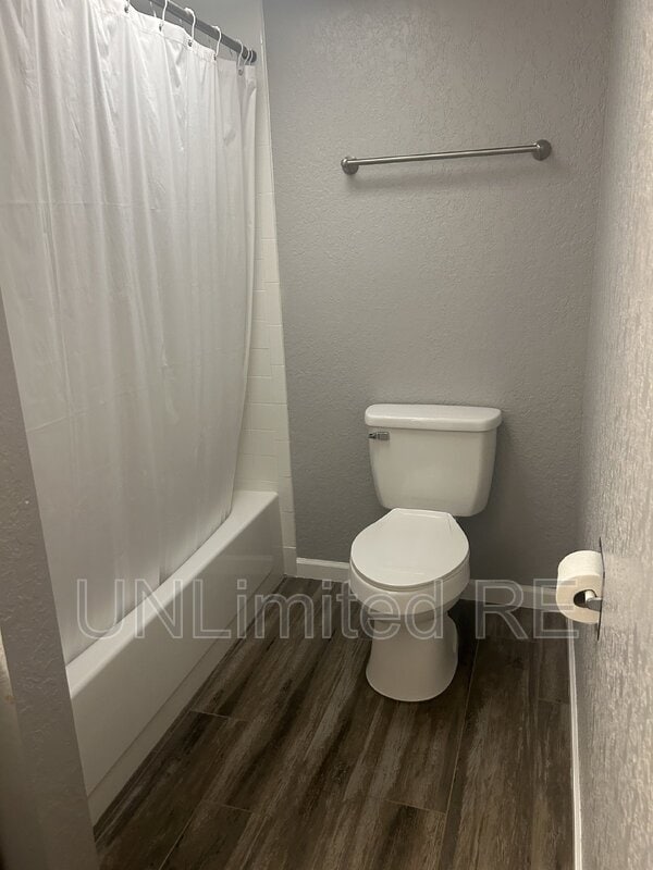 Building Photo - 2954 Mica Dr