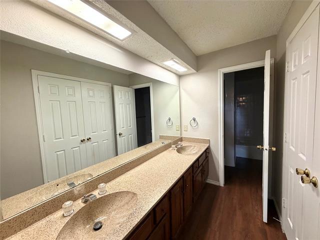 Building Photo - 13220 Fall Manor Dr