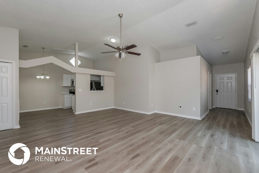 Building Photo - 13404 Laraway Dr