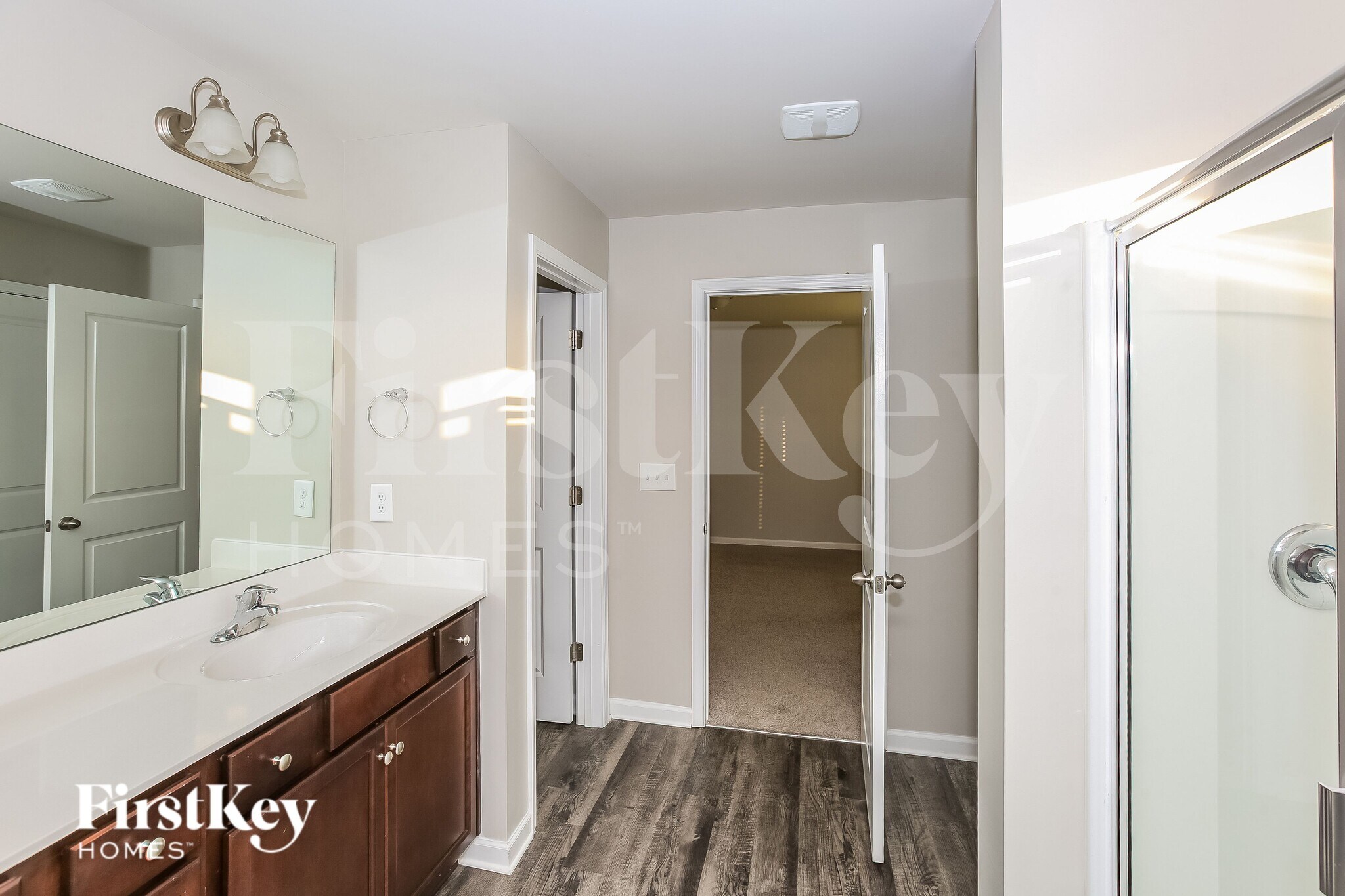 Building Photo - 9613 Hamel St