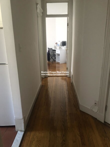 Building Photo - 64 Charlesgate E