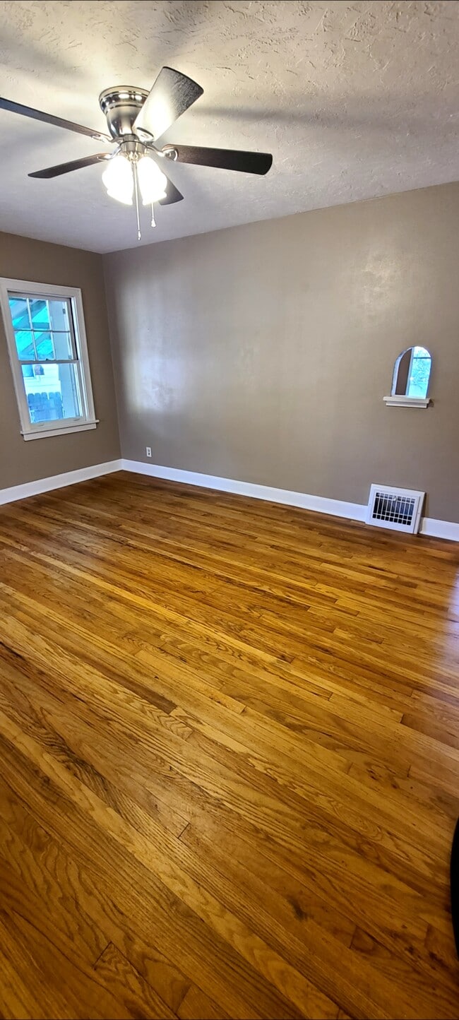 Building Photo - 2173 Telegraph Rd