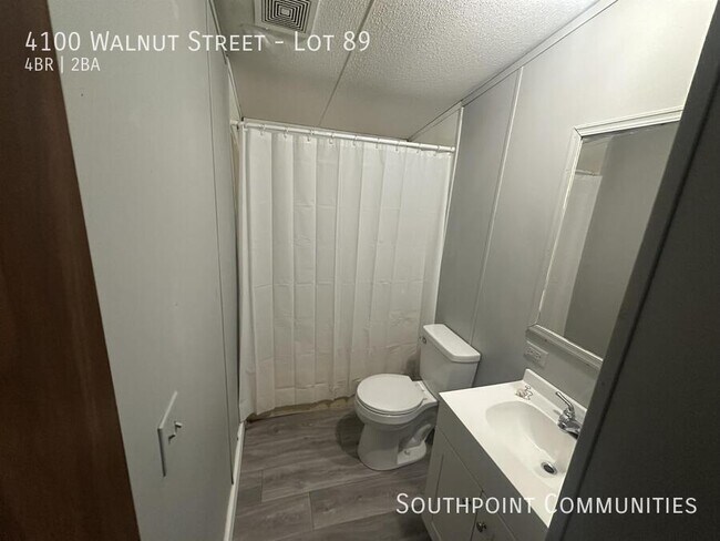 Building Photo - 4100 Walnut St