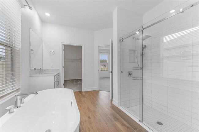 Building Photo - 18255 Serene Lk Lp