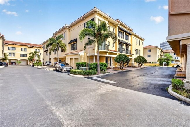 Building Photo - 105 S Bradford Bch Ct