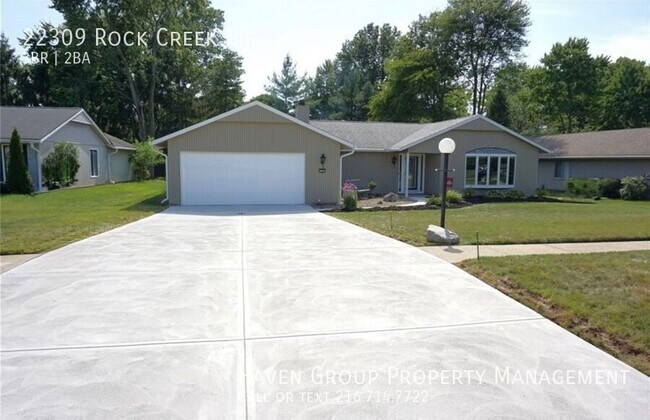 Building Photo - 22309 Rock Creek Cir