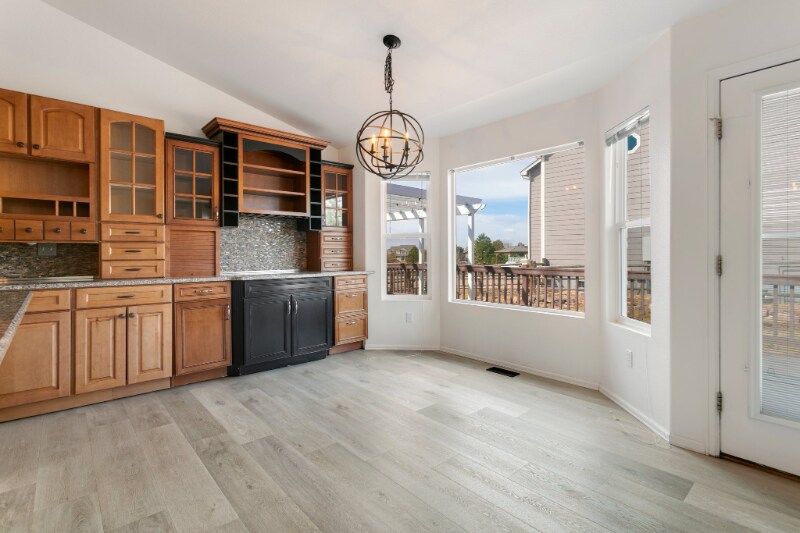 Building Photo - 8946 Oakmont Rd