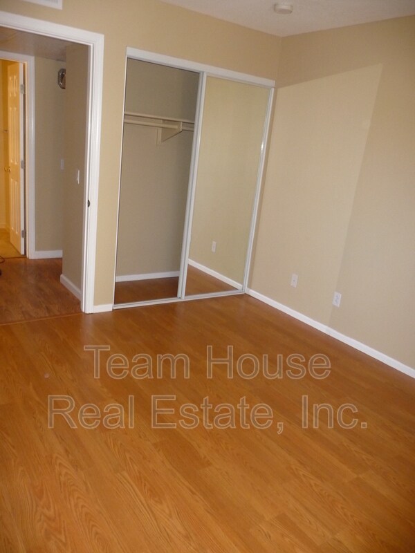 Building Photo - 27240 Luther Dr