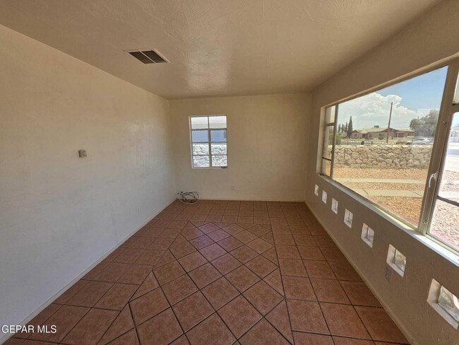 Building Photo - 5409 Timberwolf Dr