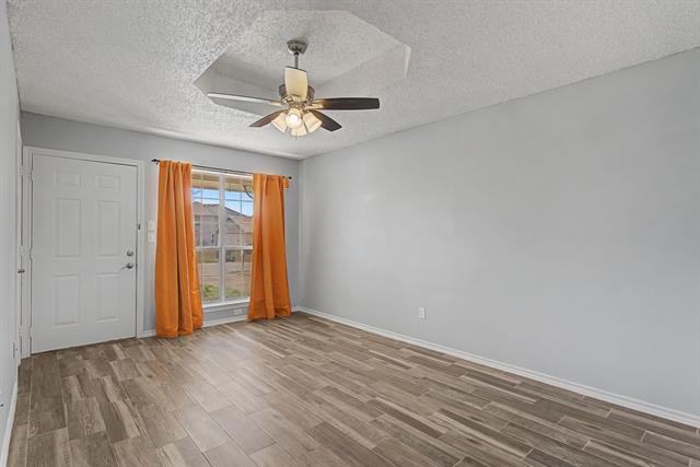 Building Photo - 114 Prairie Creek Cir