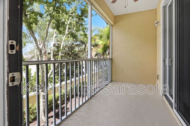 Building Photo - 8078 Moonstone Dr