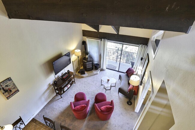 Building Photo - Alpine Meadows 3 bedroom + loft ski lease