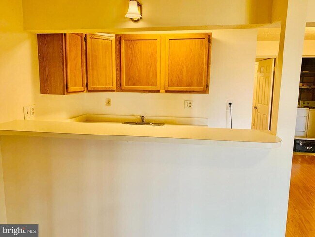 Building Photo - 8792 Manahan Dr