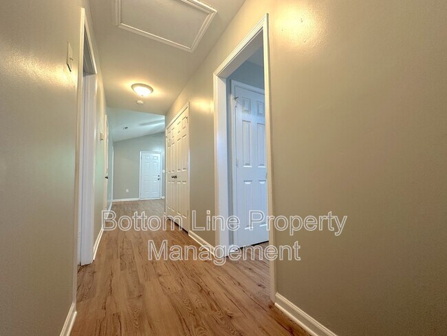 Building Photo - 1463 Hidden Stream Ct