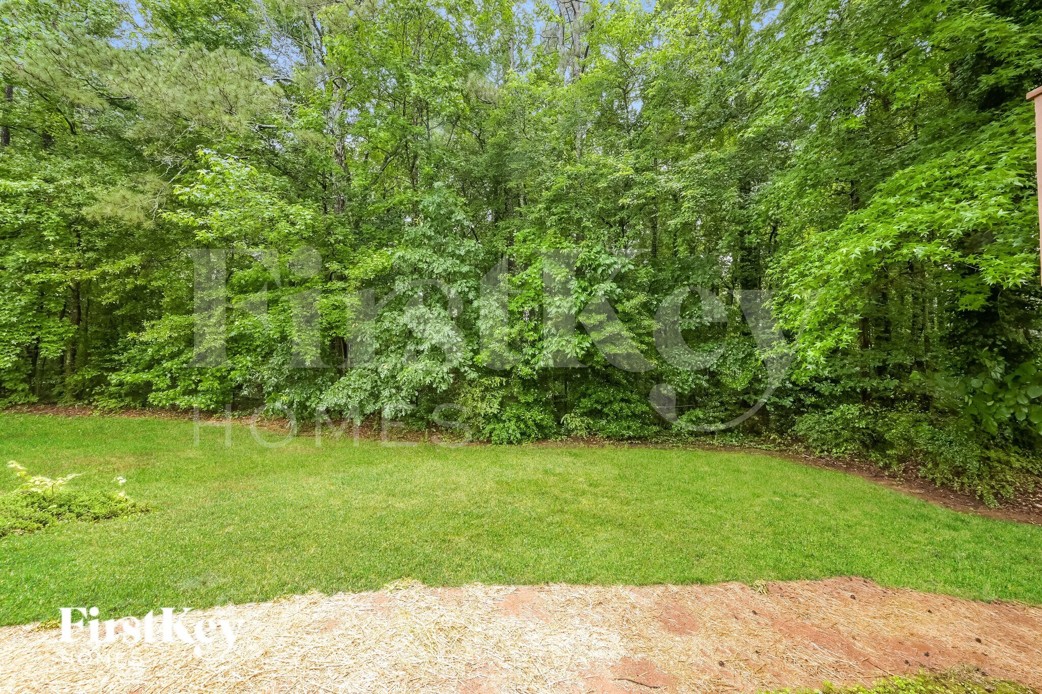 Building Photo - 1577 Silver Ridge Dr SW