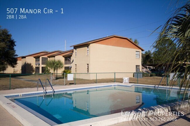 Building Photo - 507 Manor Cir