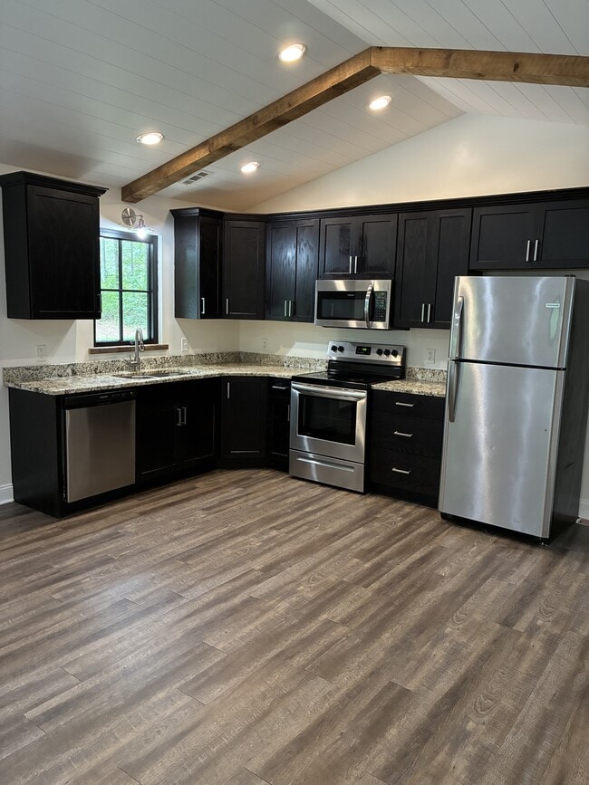 Building Photo - 267 Sterling Dr