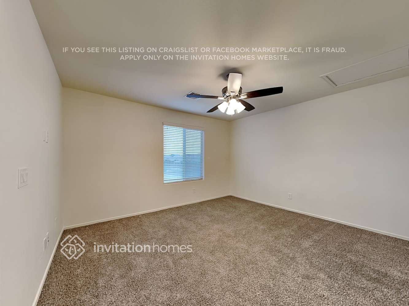 Building Photo - 3361 N Los Alamos