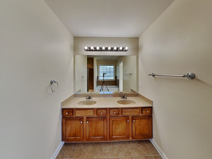 Building Photo - 4118 Bigsage Dr