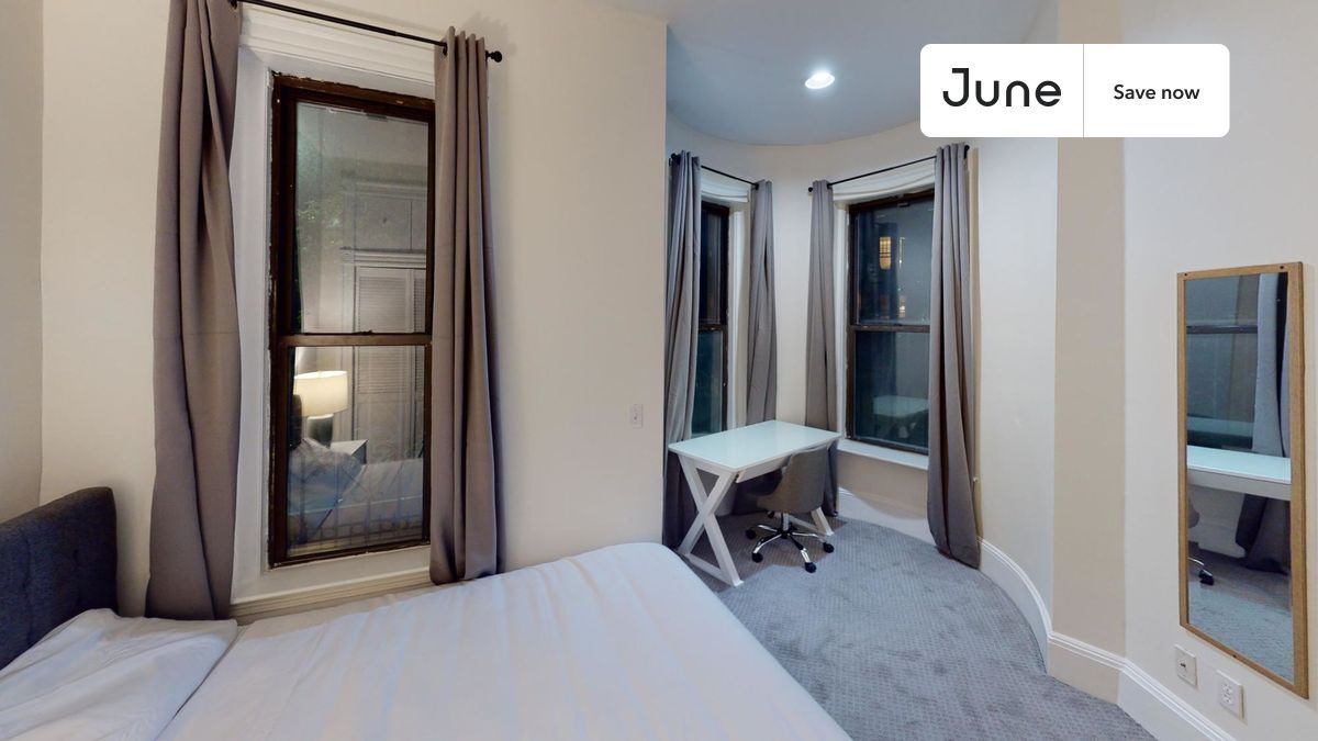 Building Photo - 4 Symphony Rd