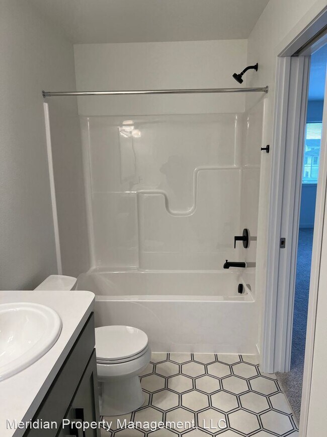 Building Photo - 4 br, 2 bath House - 5551 Lori Lane W