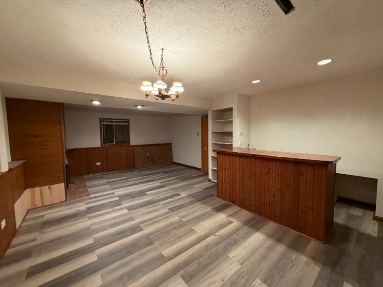 Building Photo - 7431 W 83rd Ln