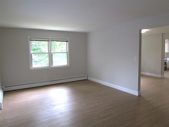 Building Photo - 74 B Demarest Ave