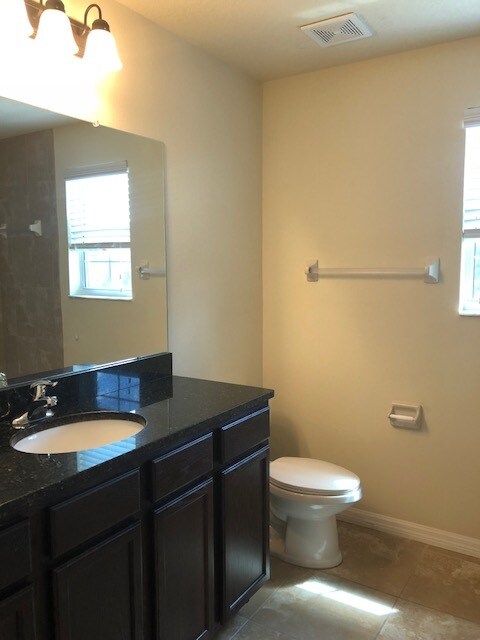 Hall bath - 455 Belle Montclair Loop