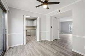 Building Photo - 5560 Kingsport Dr