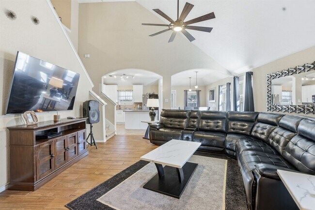 Building Photo - 11402 Overland Trail Dr
