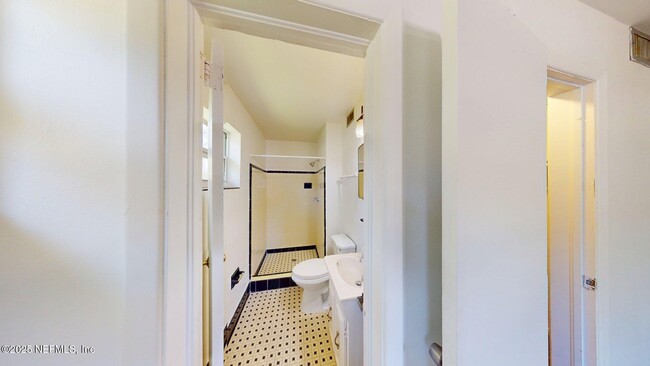 Building Photo - 4903 Ormewood Ave