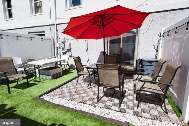 Building Photo - 9308 Canterbury Riding