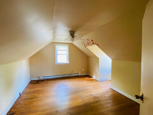 Building Photo - Adorable 3bdrm/1.5bth Cape-Cod  Located in Richmond's Southside!!  **NEWLY RENOVATED**