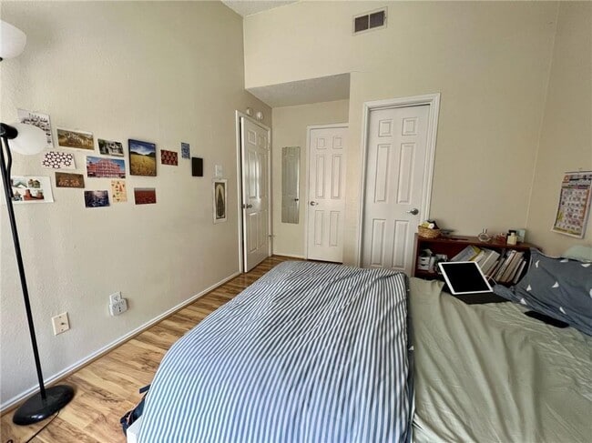 Building Photo - 2706 Salado St