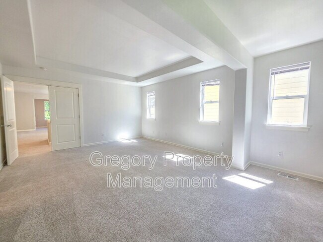 Building Photo - 15327 128th Ave NE