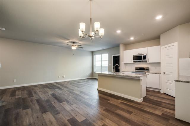 Building Photo - 635 Harvest Moon Dr