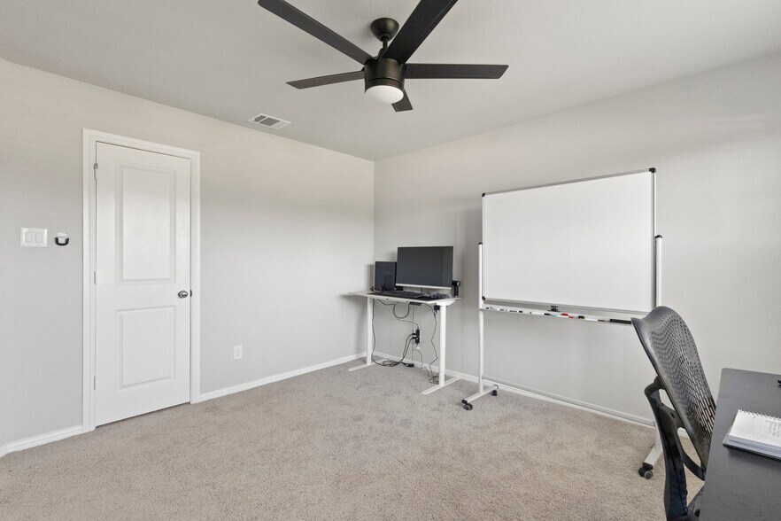 Building Photo - 1421 Avalon Ct