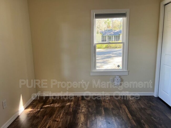 Building Photo - 5625 SE 109th Pl