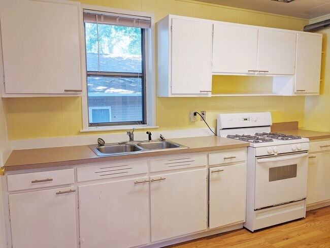 Building Photo - 412 N Roosevelt St