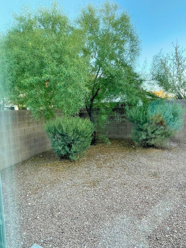 Building Photo - Must See One Story Home in the Heart of Su...