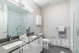 Building Photo - 2000 Schindler Dr