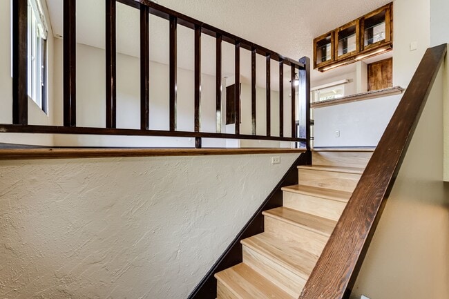 Building Photo - Beautiful 5 bedroom house in South Eugene!