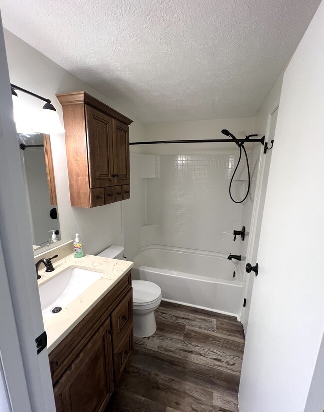 Building Photo - 1630 Jefferson Ridge Dr