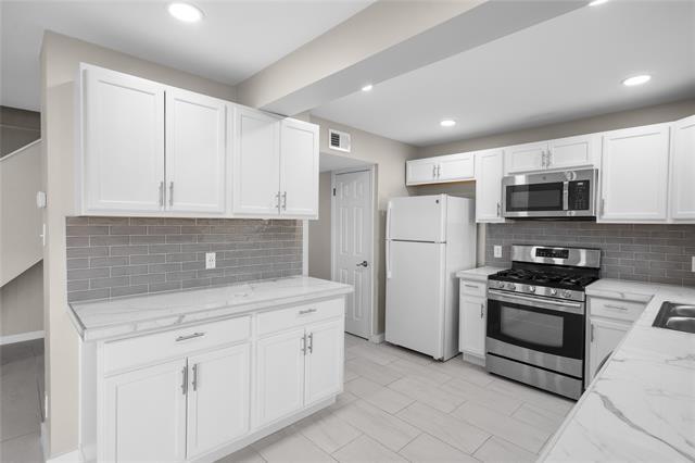 Building Photo - 2302 Valleywood Dr