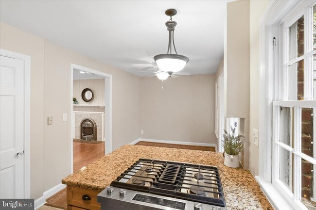 Building Photo - 414 Jefferson St